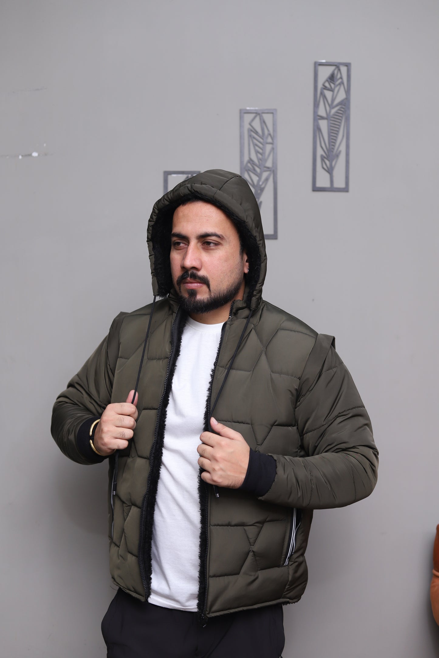 Green Detachable Sleeves Puffer Jacket